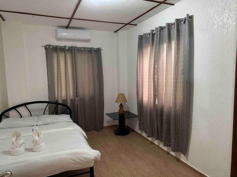 Alona Park Residence - 3 Bedroom Apartment- Alex And Jesa Unit Panglao Luaran gambar