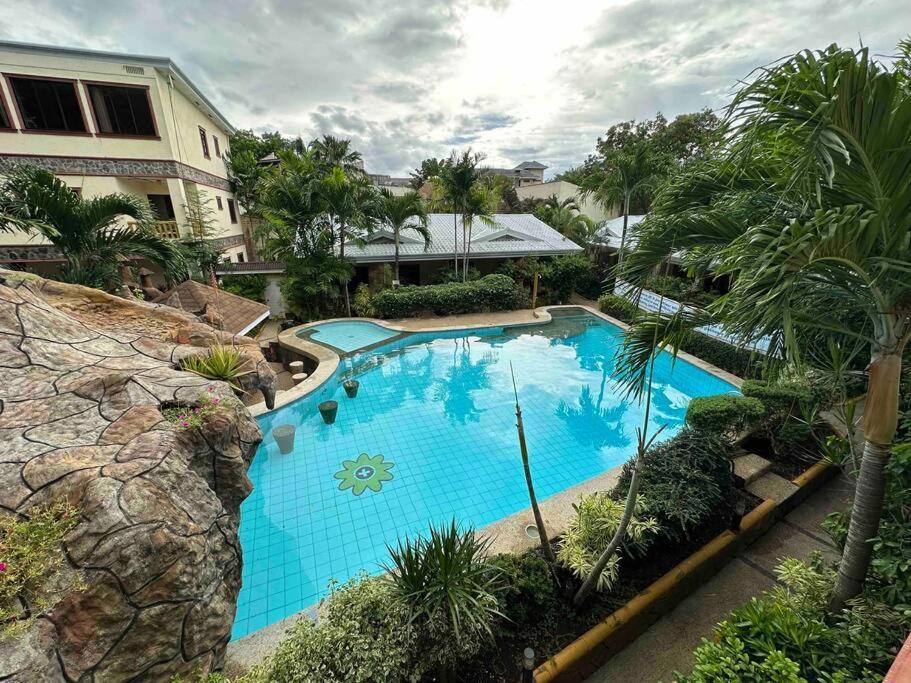 Alona Park Residence - 3 Bedroom Apartment- Alex And Jesa Unit Panglao Luaran gambar
