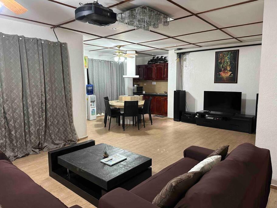 Alona Park Residence - 3 Bedroom Apartment- Alex And Jesa Unit Panglao Luaran gambar